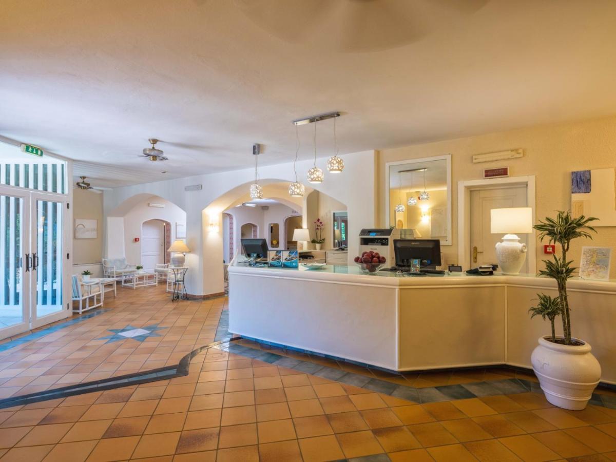 Hotel Rocce Sarde San Pantaleo Esterno foto