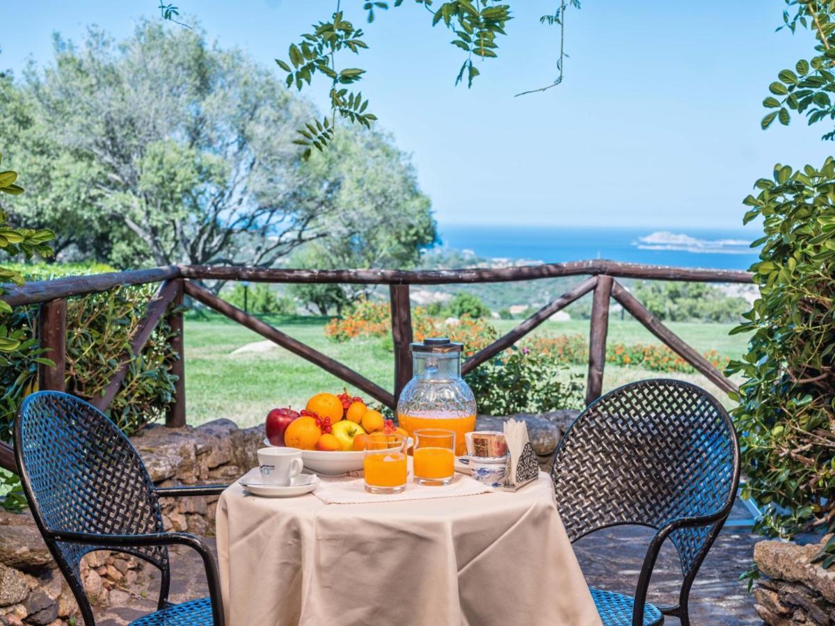 Hotel Rocce Sarde San Pantaleo Esterno foto