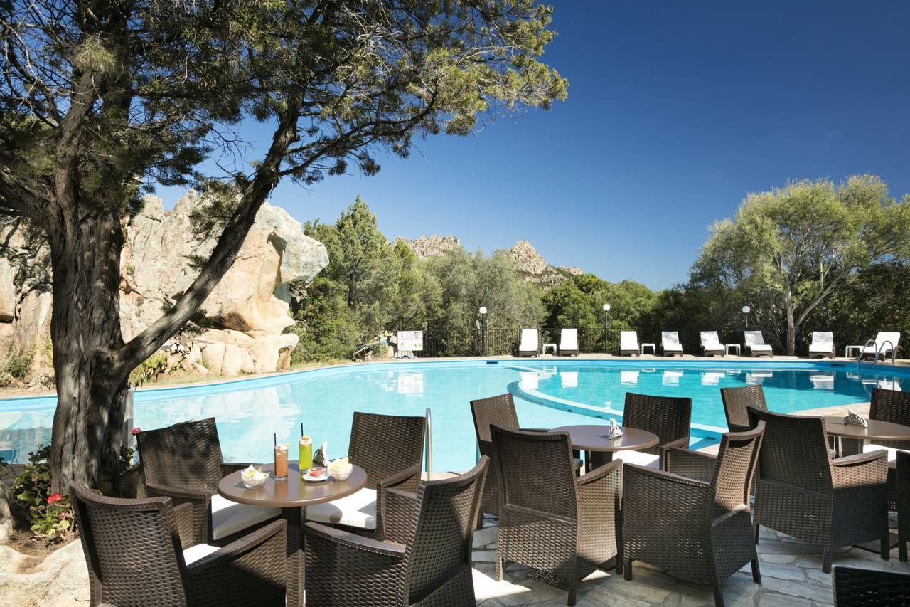 Hotel Rocce Sarde San Pantaleo Esterno foto