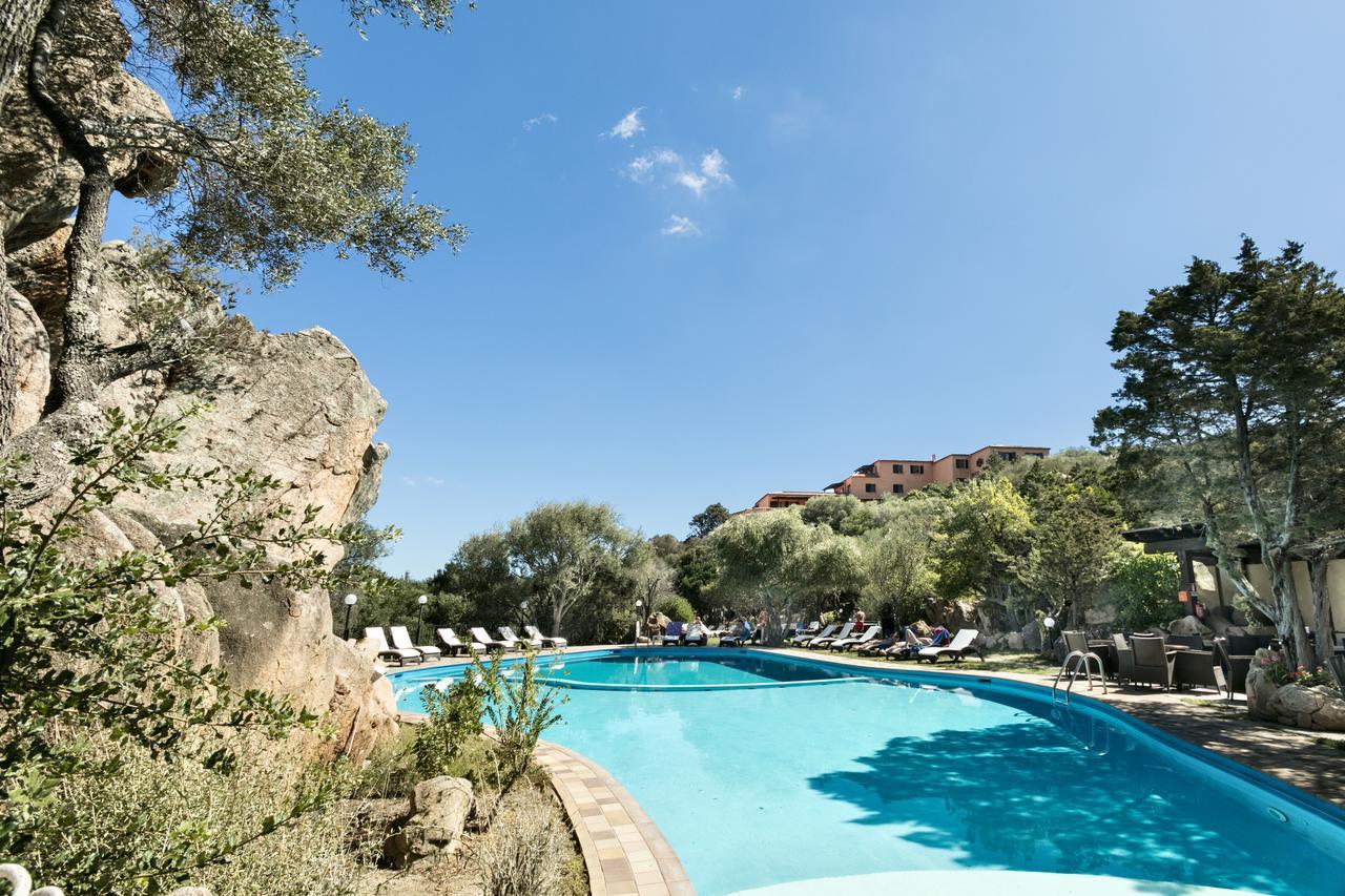 Hotel Rocce Sarde San Pantaleo Esterno foto