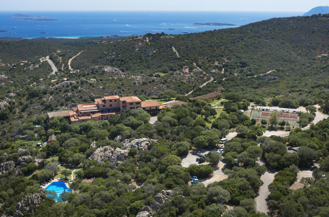 Hotel Rocce Sarde San Pantaleo Esterno foto
