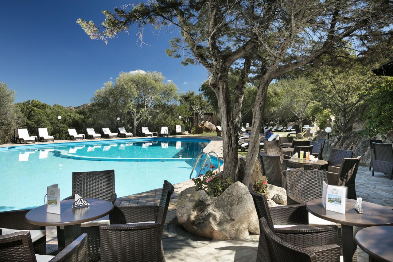 Hotel Rocce Sarde San Pantaleo Esterno foto
