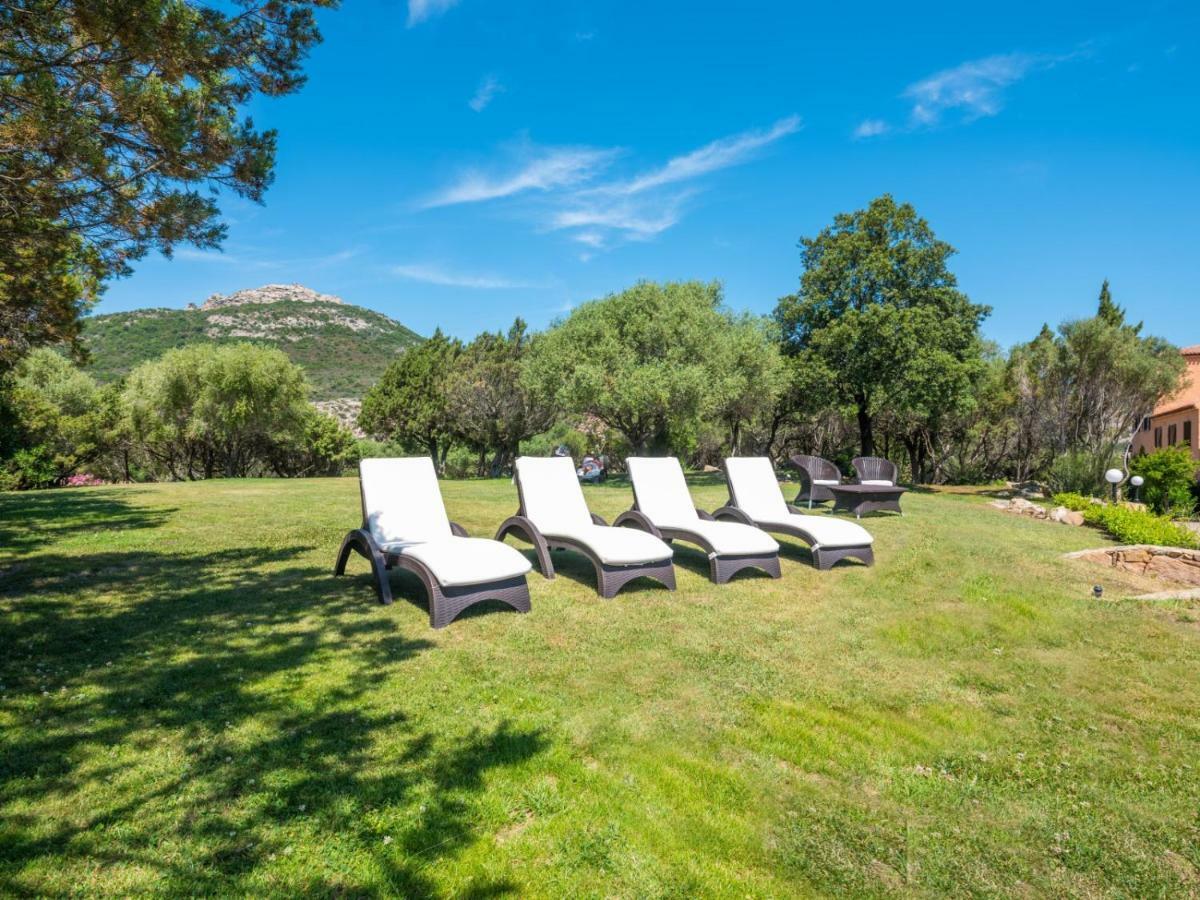 Hotel Rocce Sarde San Pantaleo Esterno foto