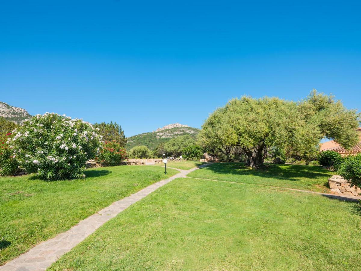 Hotel Rocce Sarde San Pantaleo Esterno foto